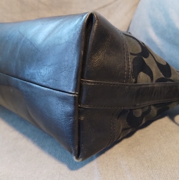 Coach Legacy Signature Canvas Molly Satchel - Picture 6 of 10